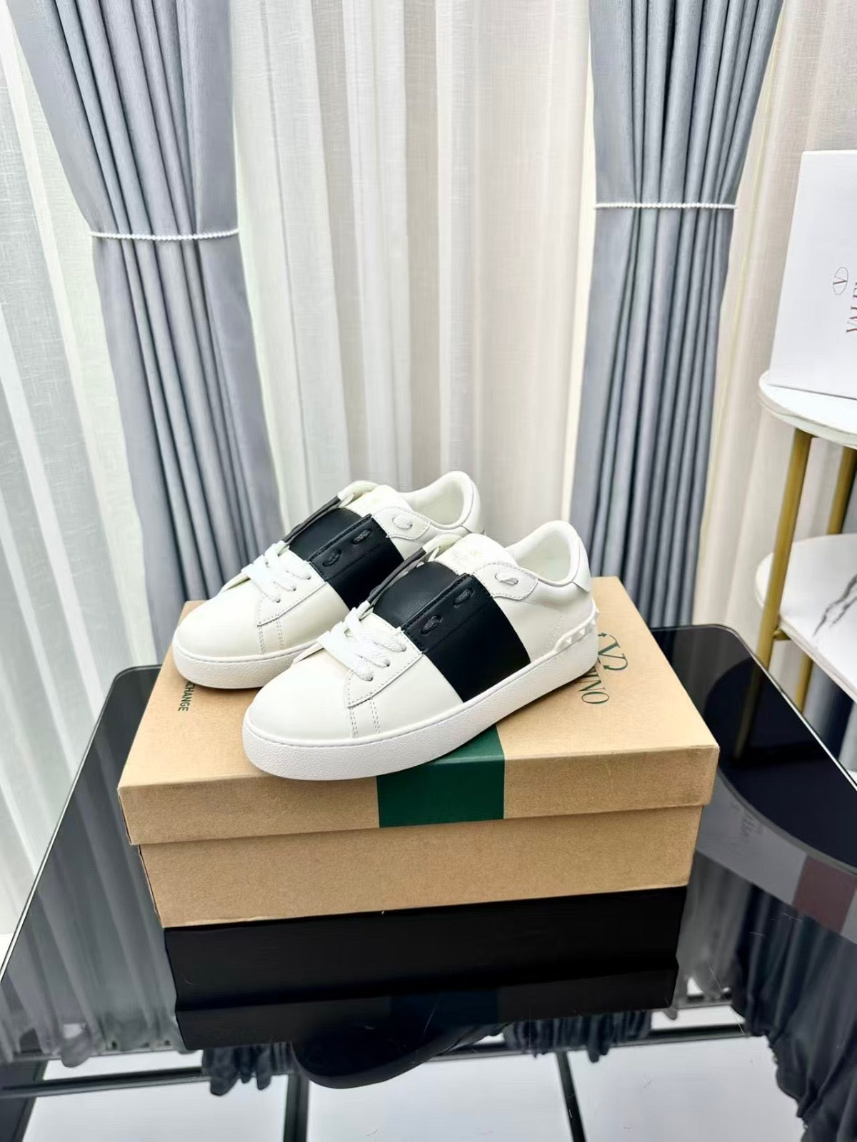 Sneakers Loro Piana Premium Noir & Blanc