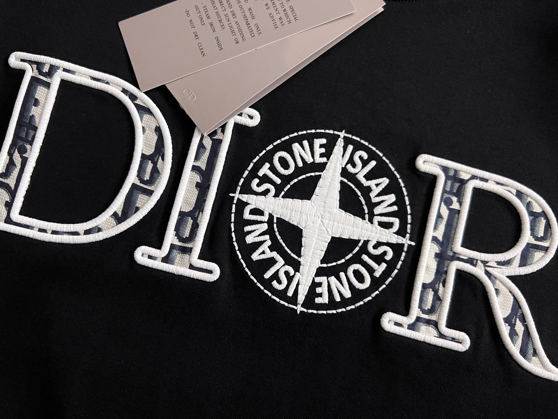 T-Shirt Dior x Stone Island Premium – Black Edition
