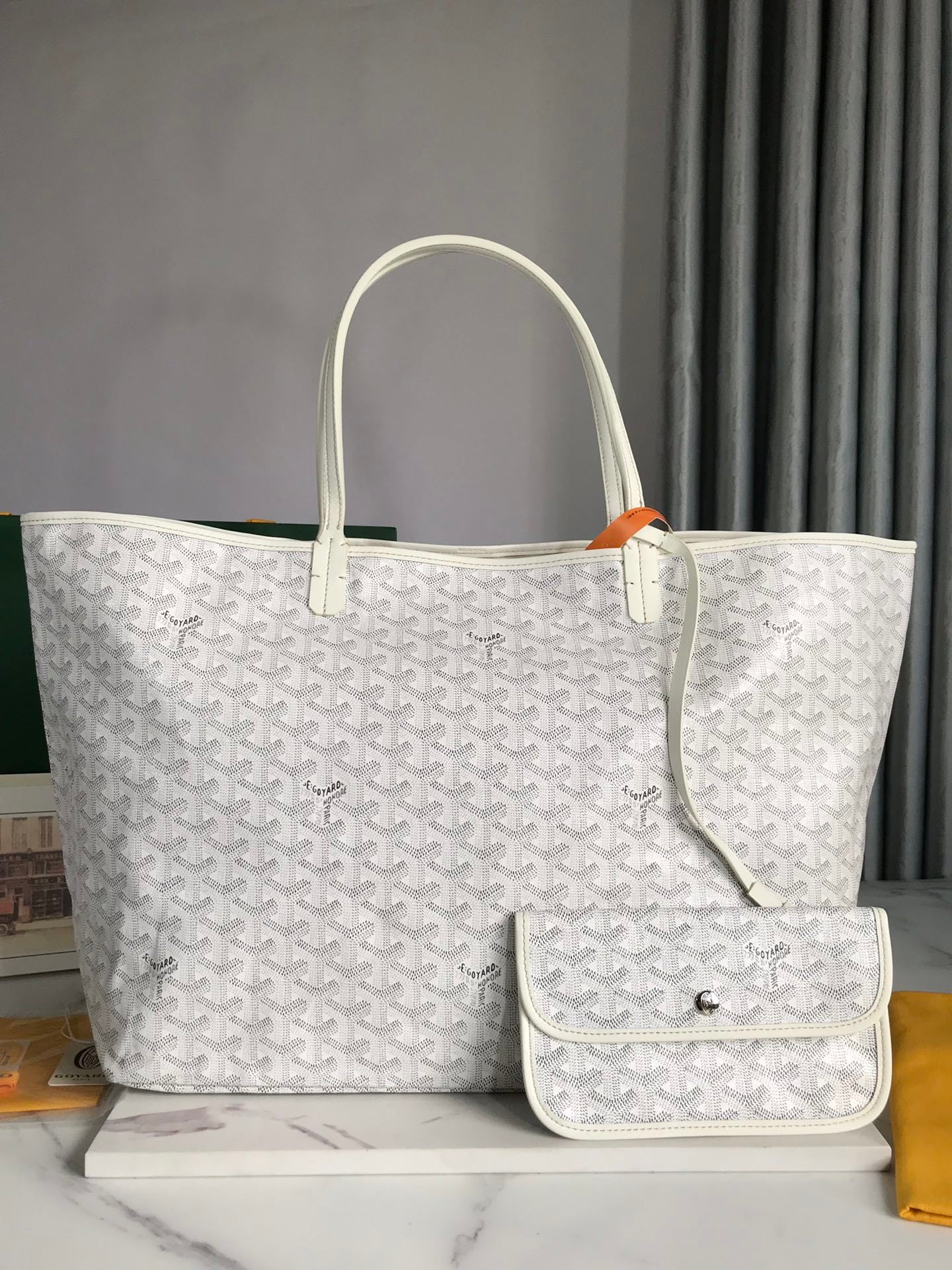 Sac Cabas Premium Inspiré du Voyage – Élégance Intemporelle
