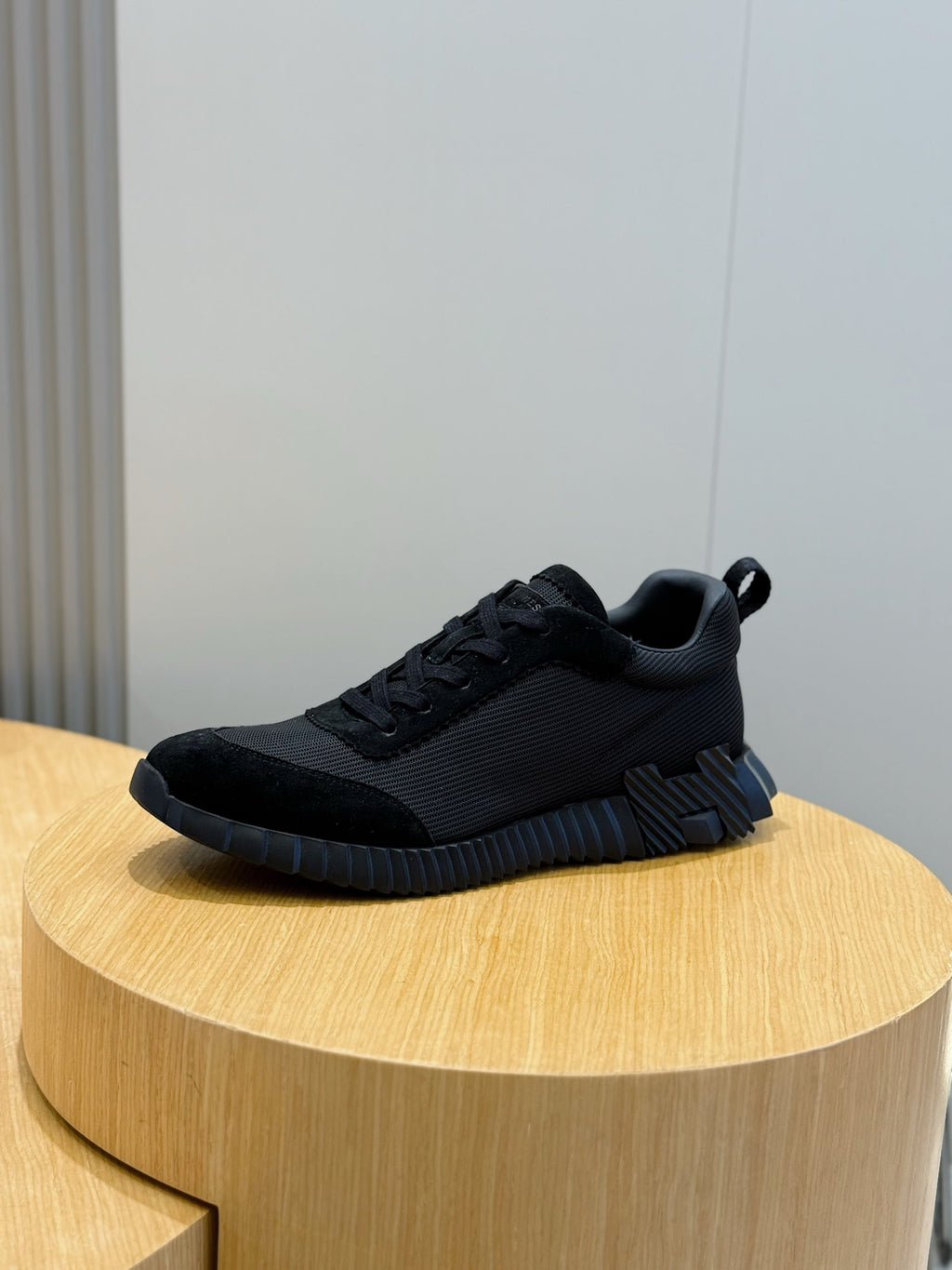 Sneakers Hermès Full Black Premium – Style Luxe Streetwear