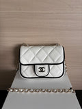 Mini Sac Chanel Matelassé Chaîne Gold – Noir & Blanc