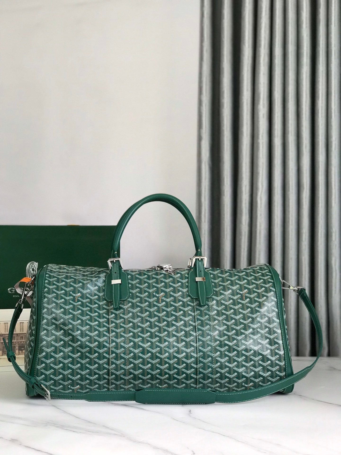 Sac de Voyage Luxe Monogram Gris – Style Goyard – Grande Capacité