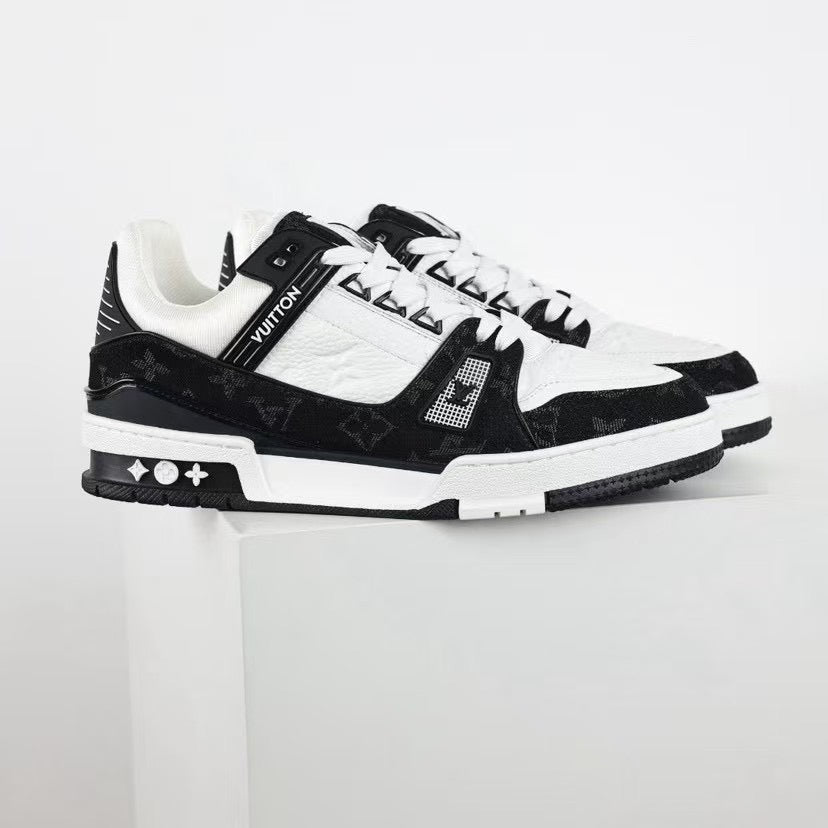 Louis Vuitton Trainer Noir & Blanc – Style Premium