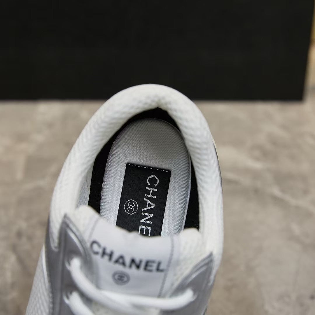 Sneakers Premium Blanc & Argent – Élégance Urbaine