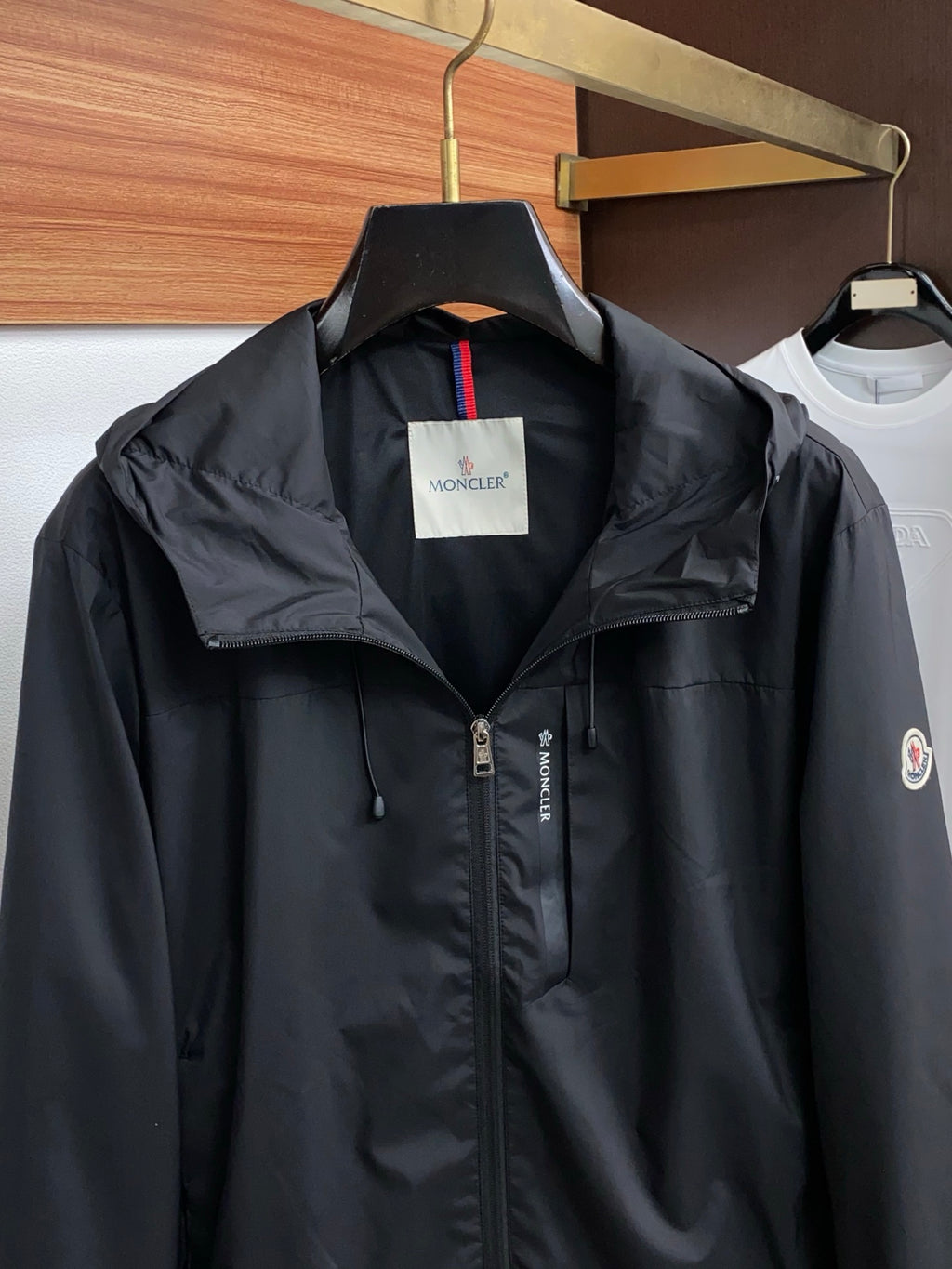 Veste Moncler Coupe-Vent Premium – Black Edition