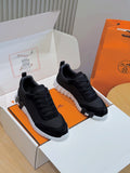 Sneakers Hermès Noires & Blanches – Élégance Street Luxe