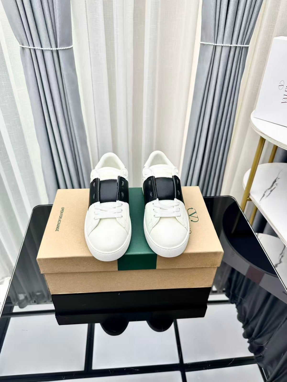 Sneakers Loro Piana Premium Noir & Blanc