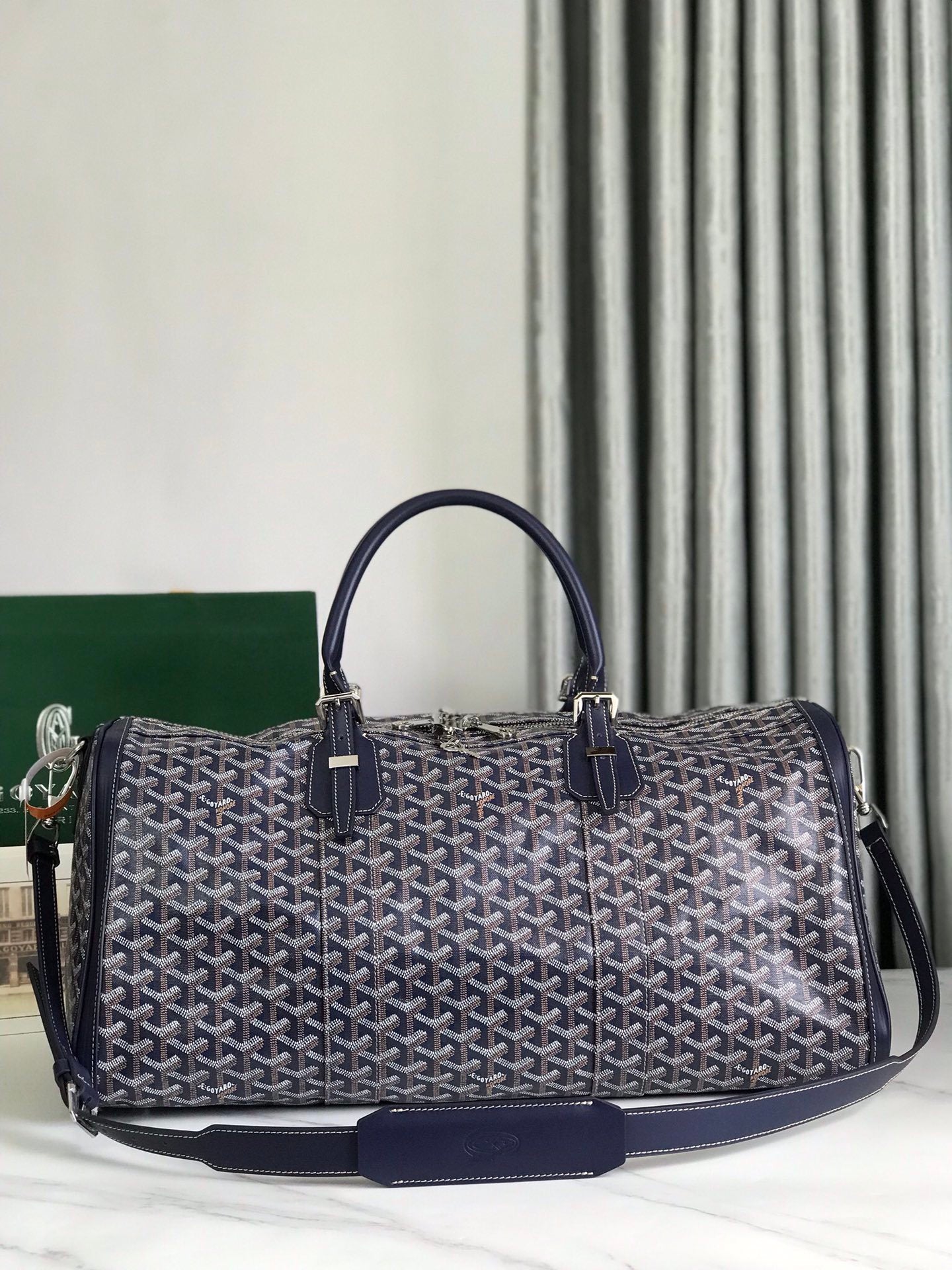 Sac de Voyage Luxe Monogram Gris – Style Goyard – Grande Capacité