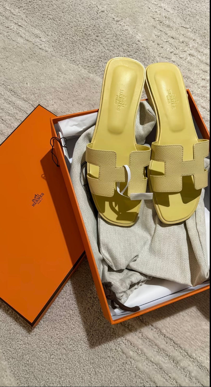 Claquettes Hermès Oran – Élégance & confort premium