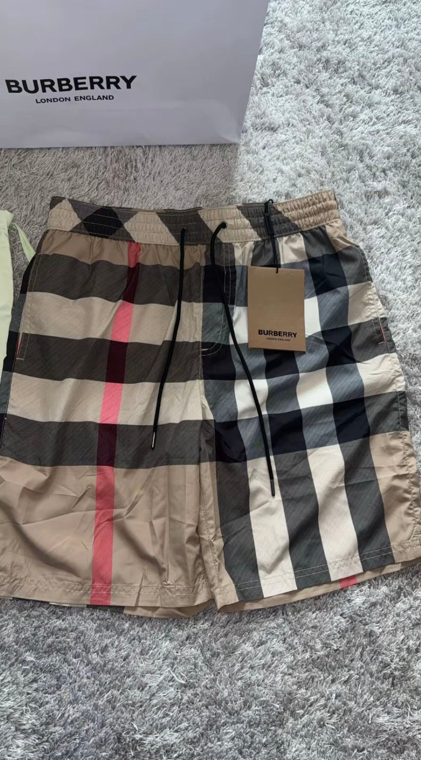 Short Burberry iconique –